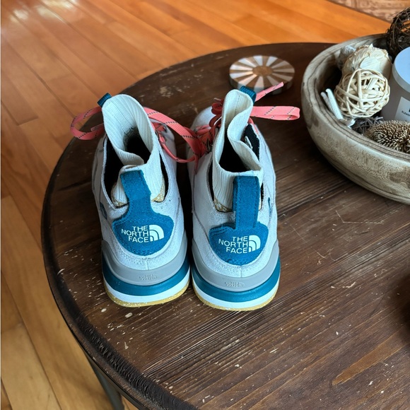 The North Face Back to Berkeley III Sport Waterproof Boots 🩷 - Picture 3 of 4